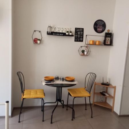 Holidaystudio Appartamento In Centro Салерно Екстер'єр фото