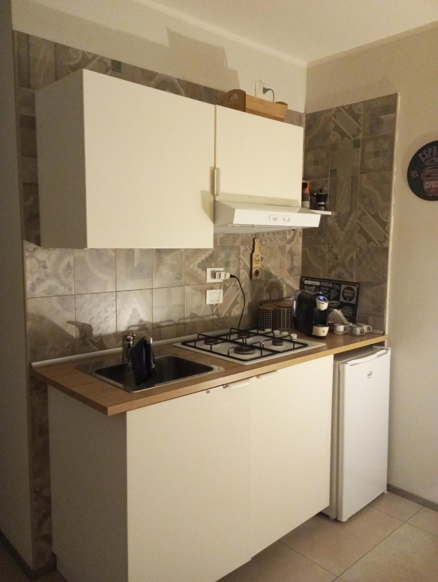 Holidaystudio Appartamento In Centro Салерно Екстер'єр фото